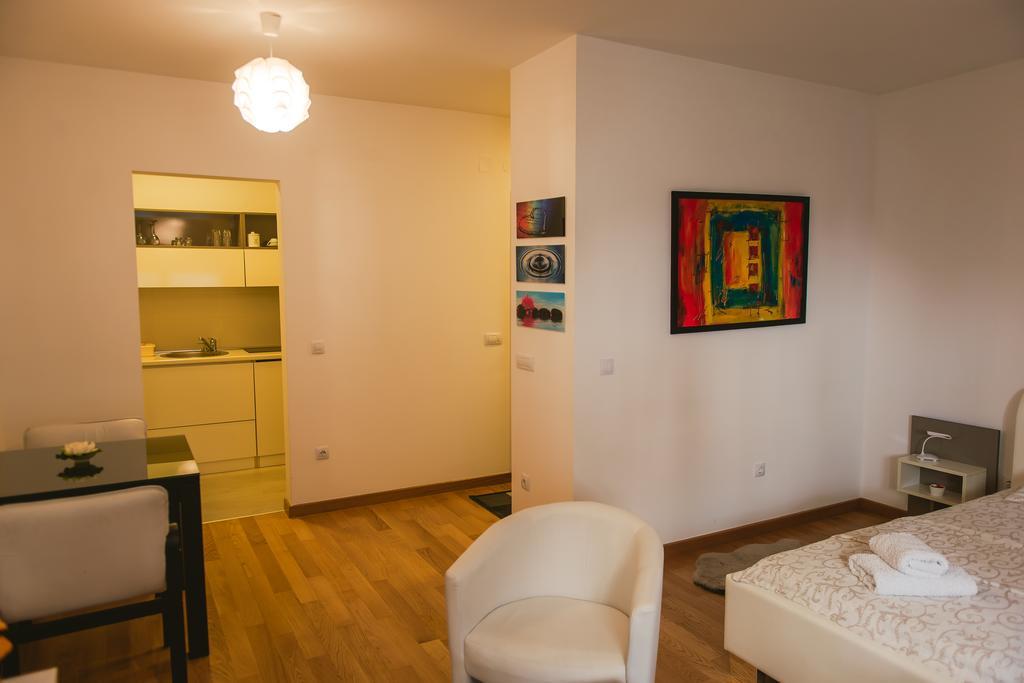 Maja Apartment เบลเกรด ภายนอก รูปภาพ