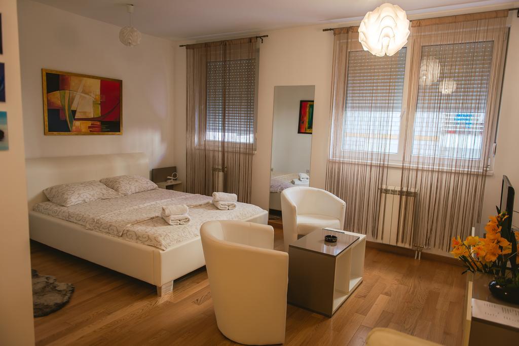 Maja Apartment เบลเกรด ภายนอก รูปภาพ